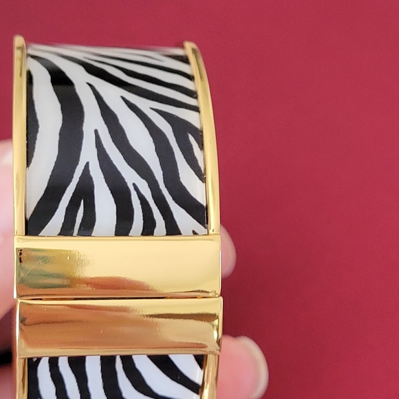 Talbots Zebra Bangle - Picture 3 of 7